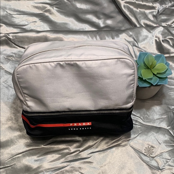 🌹 Vintage Prada Luna Rossa Men's Black and Gray Bag - Picture 1 of 12